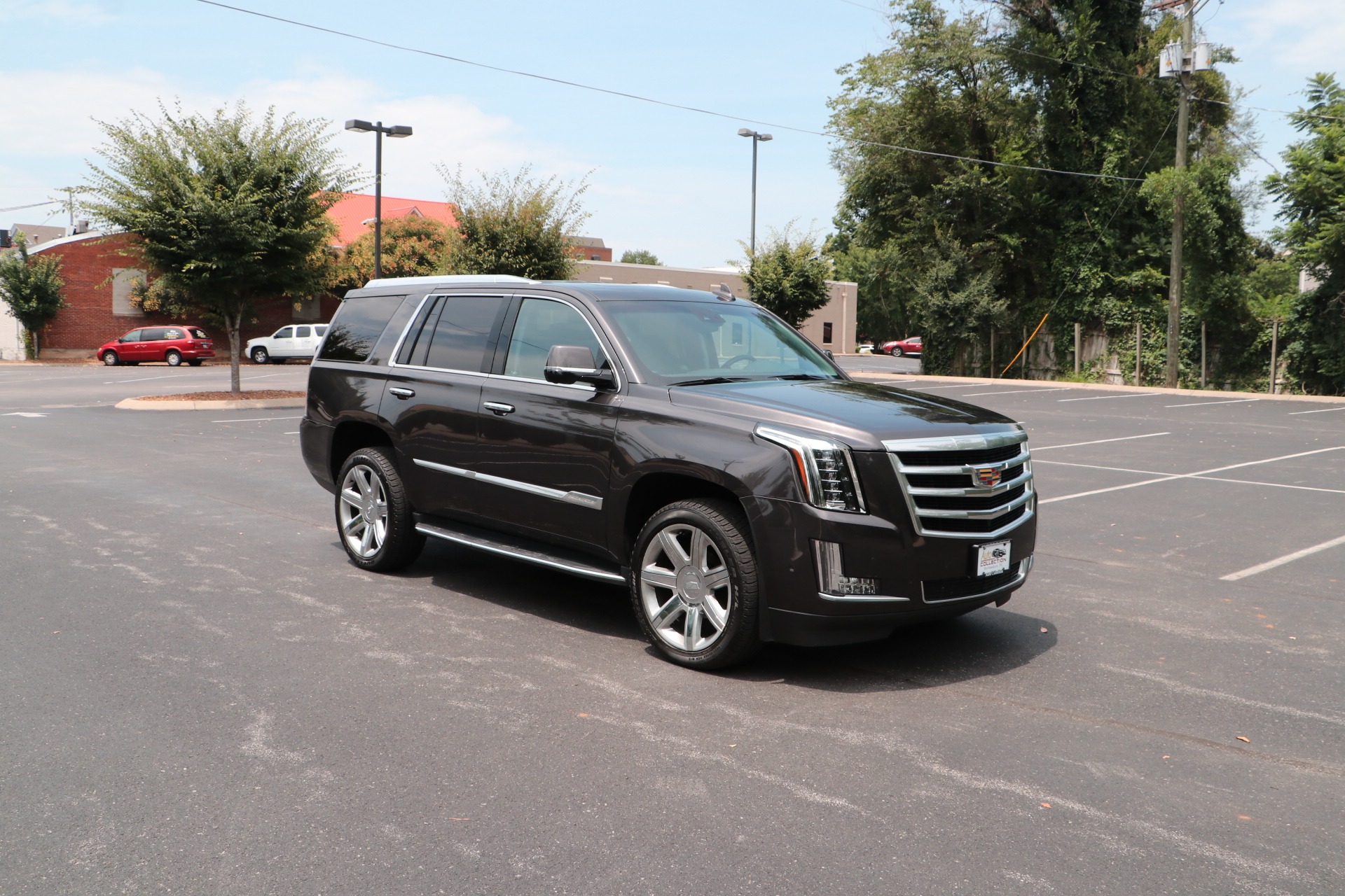 Used 2017 Cadillac Escalade Luxury 4WD W/REAR ENTERTAINMENT SYSTEM For