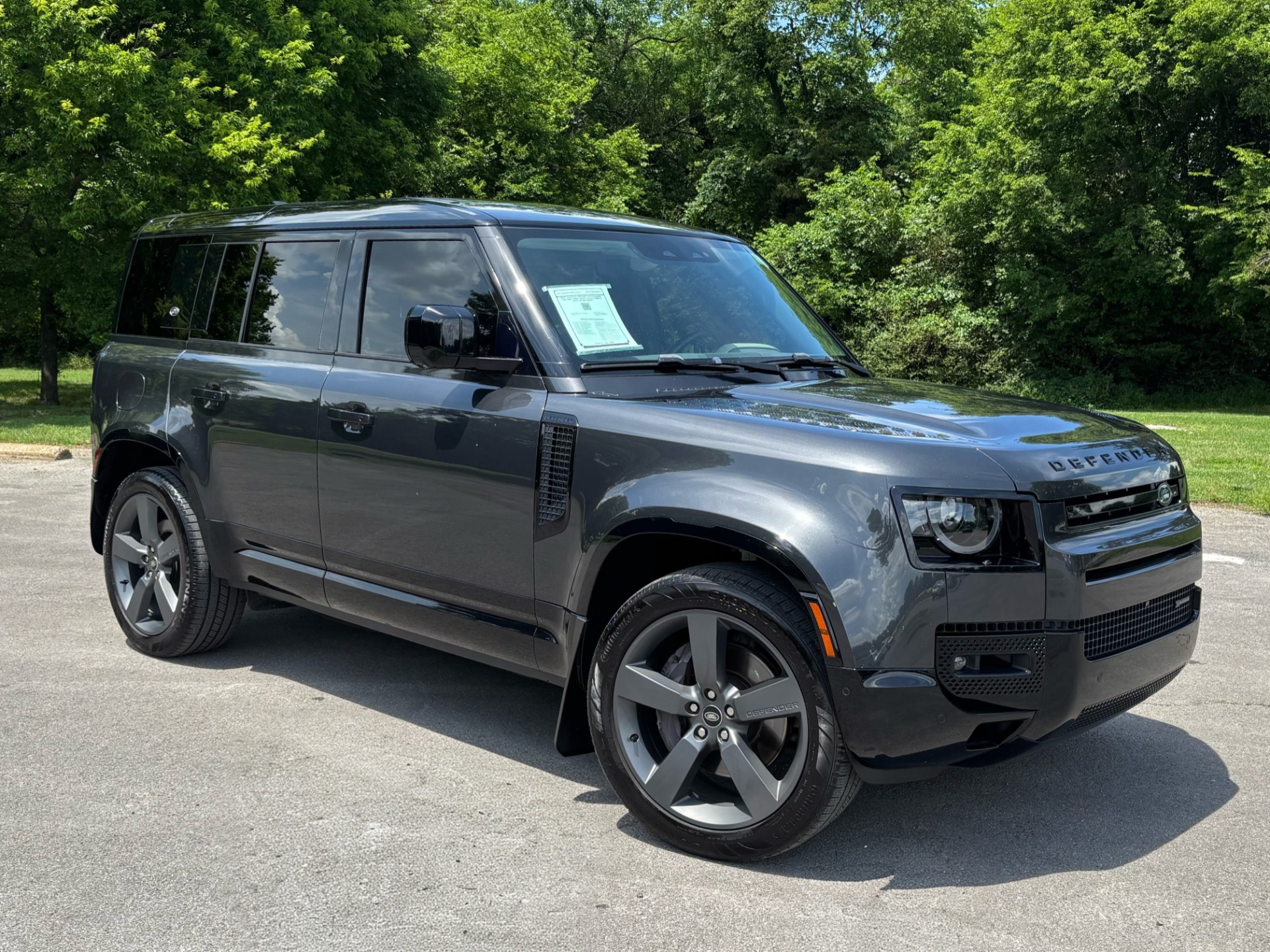 2022 Land Rover Defender 110 X-DYNAMIC HSE AWD FAMILY PACK, COLD CLIMATE PACK, W/ 86K MSRP!!