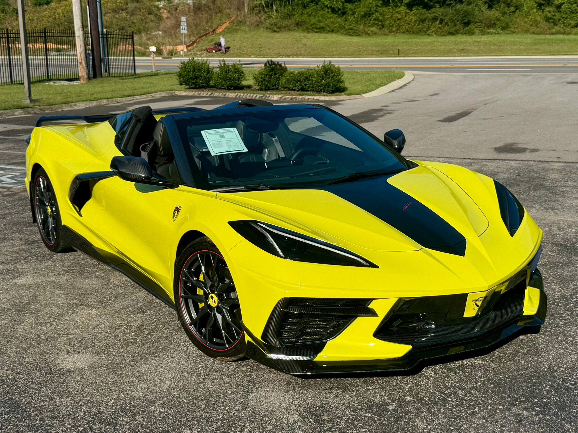 2023 Chevrolet Corvette Stingray R 3LT, W/ MAGNETIC SELECTIVE RIDE CTRL, CARBON FIBER INTERIOR TRIM