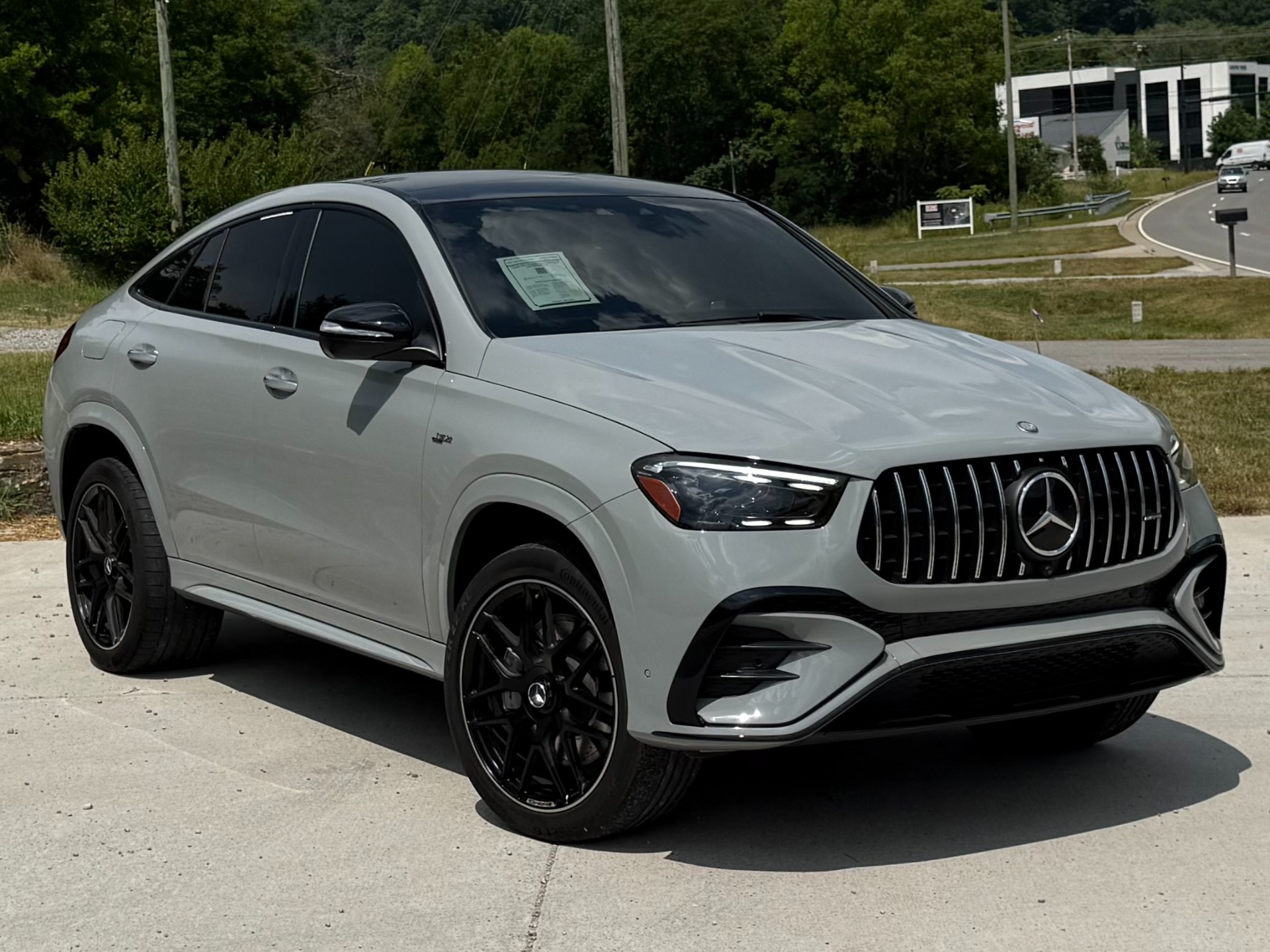 2025 Mercedes-Benz GLE 53 AMG w/ DRIVER ASSIST PKG, CARBON FIBER TRIM, NIGHT PKG, WINTER PKG