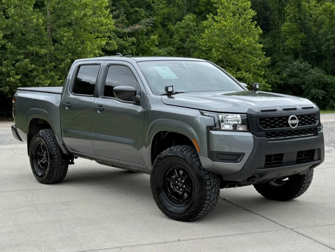 2025 Nissan Frontier S