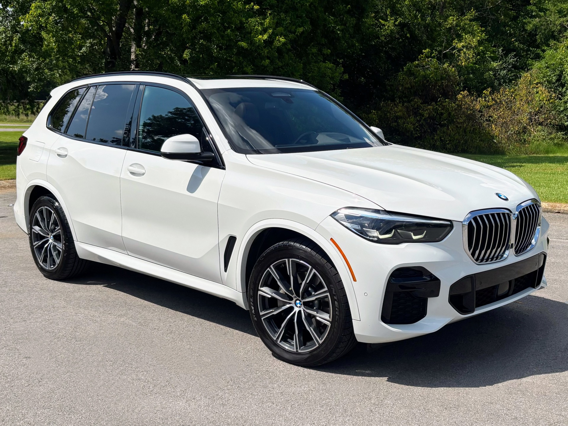 2023 BMW X5 sDrive40i w/ M SPORT PKG, PREMIUM PKG, DRIVING ASSIST PRO PKG
