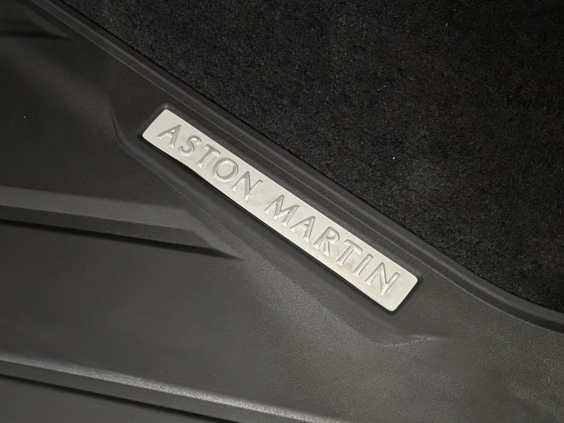 2019 Aston Martin Vantage Base - Photo 21