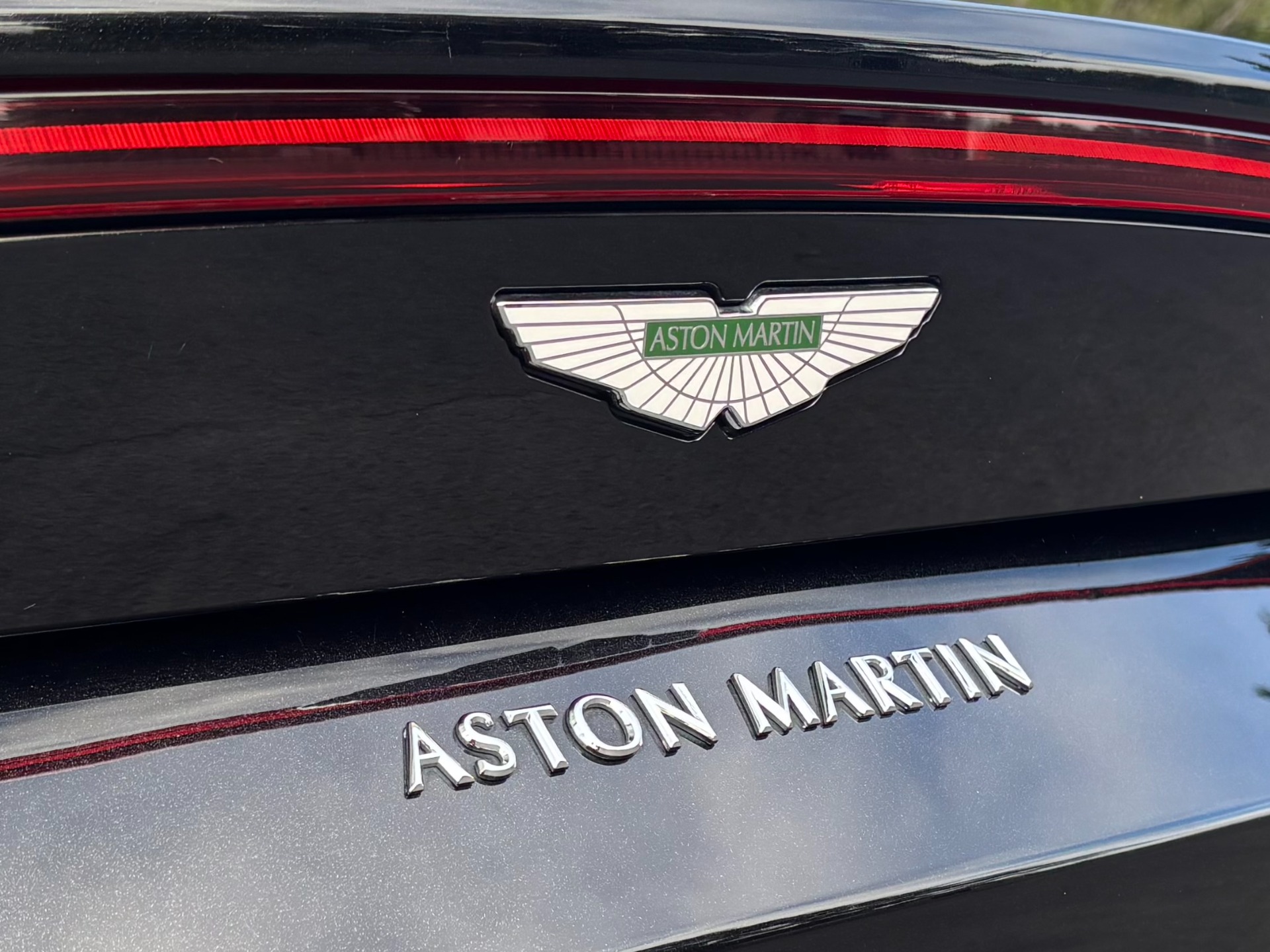 2019 Aston Martin Vantage Base - Photo 43