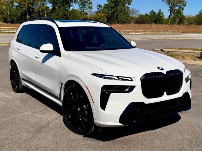 2026 BMW X7 40i