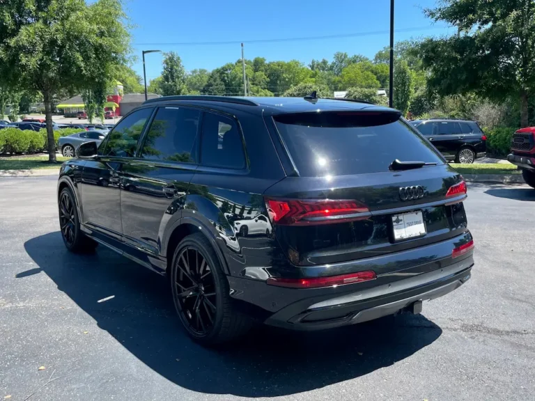 Rear view of 2021 Audi Q7 Prestige 55 TFSI Black Optic Edition with darkened taillights