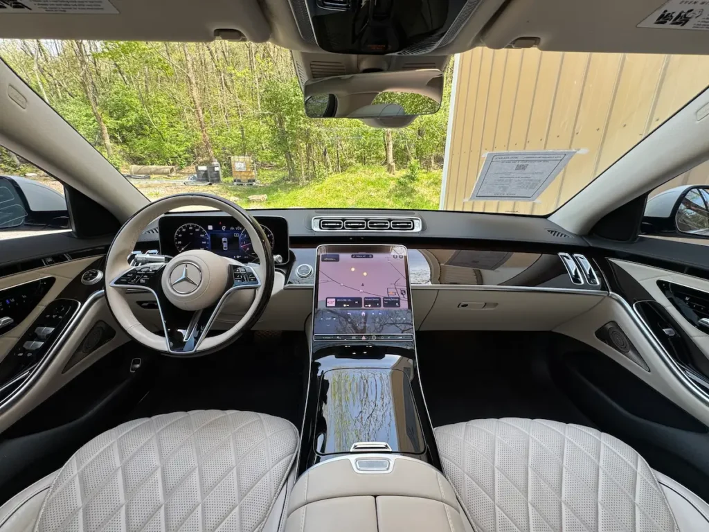 2022 Mercedes-Benz S 580 interior with quilted leather seats and touchscreen display