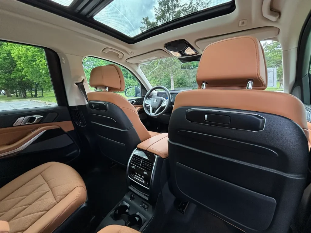 2023 BMW X7 xDrive40i second-row seating with cognac leather and rear climate controls