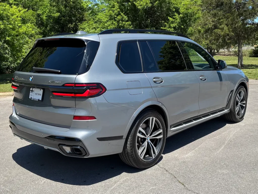 2025 BMW X7 rear view gray luxury SUV with xDrive40i badging