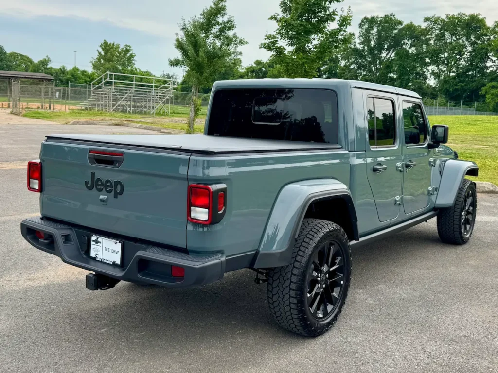 Rear three-quarter view of 2025 Jeep Gladiator Nighthawk