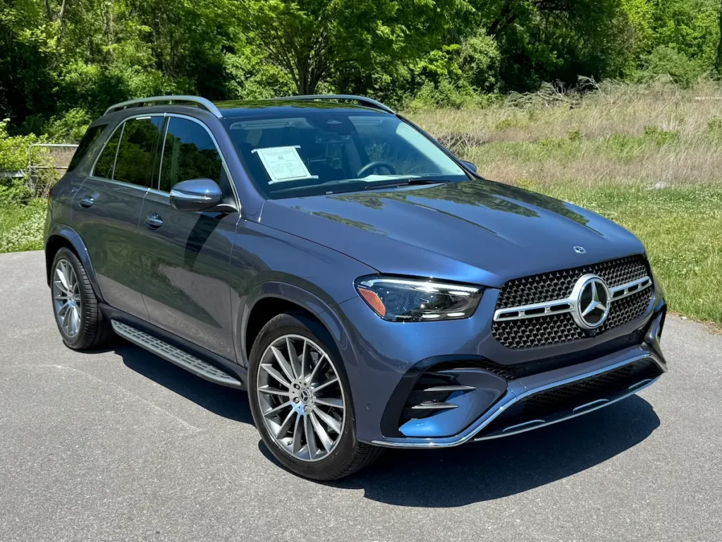 2026 Mercedes-Benz GLE 450 blue front exterior luxury SUV