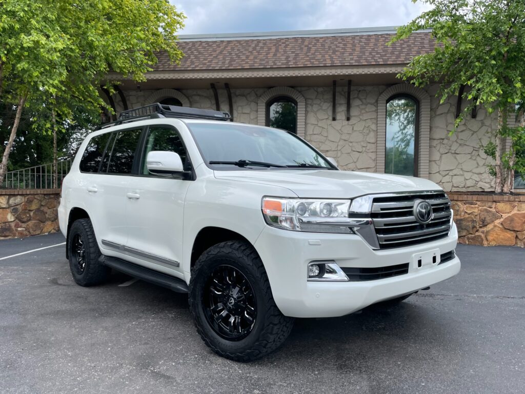 give me alt text, description and caption for this photo.it is taken at AutoPro Nashville ( used car dealership) details in the name of photo