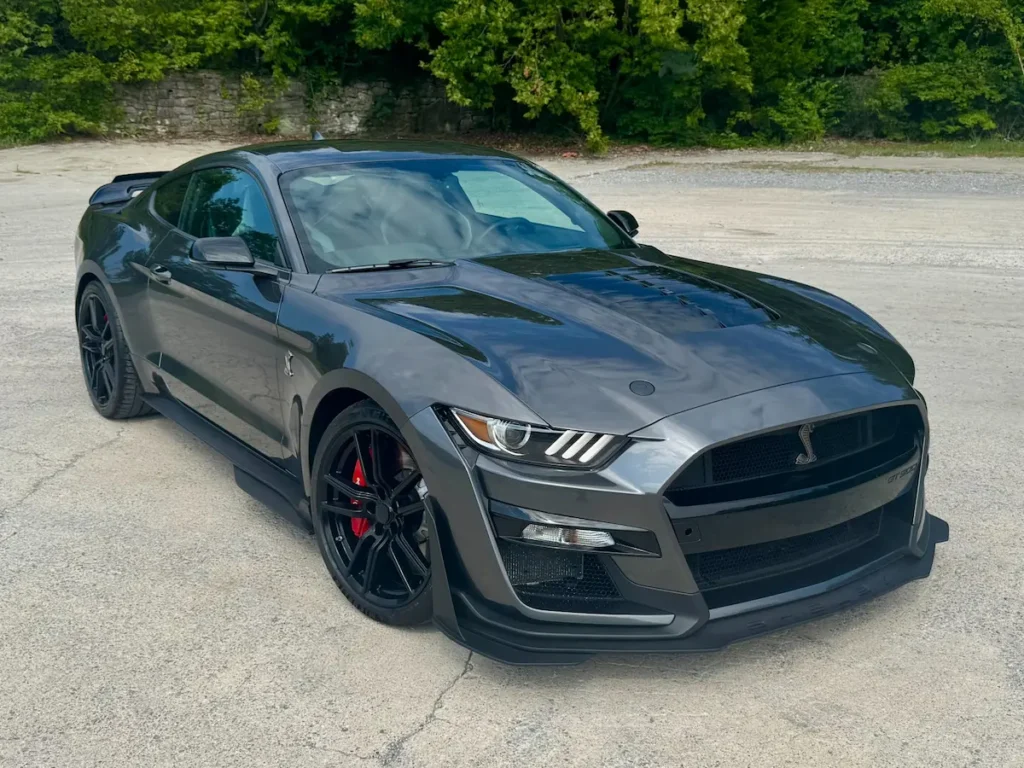 2020 Ford Mustang Shelby GT500 front exterior performance view