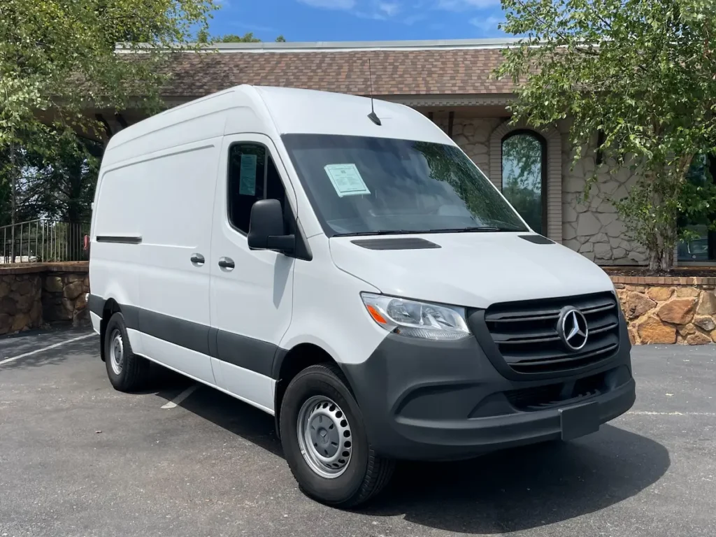 2020 Mercedes-Benz Sprinter 2500 high roof front exterior view
