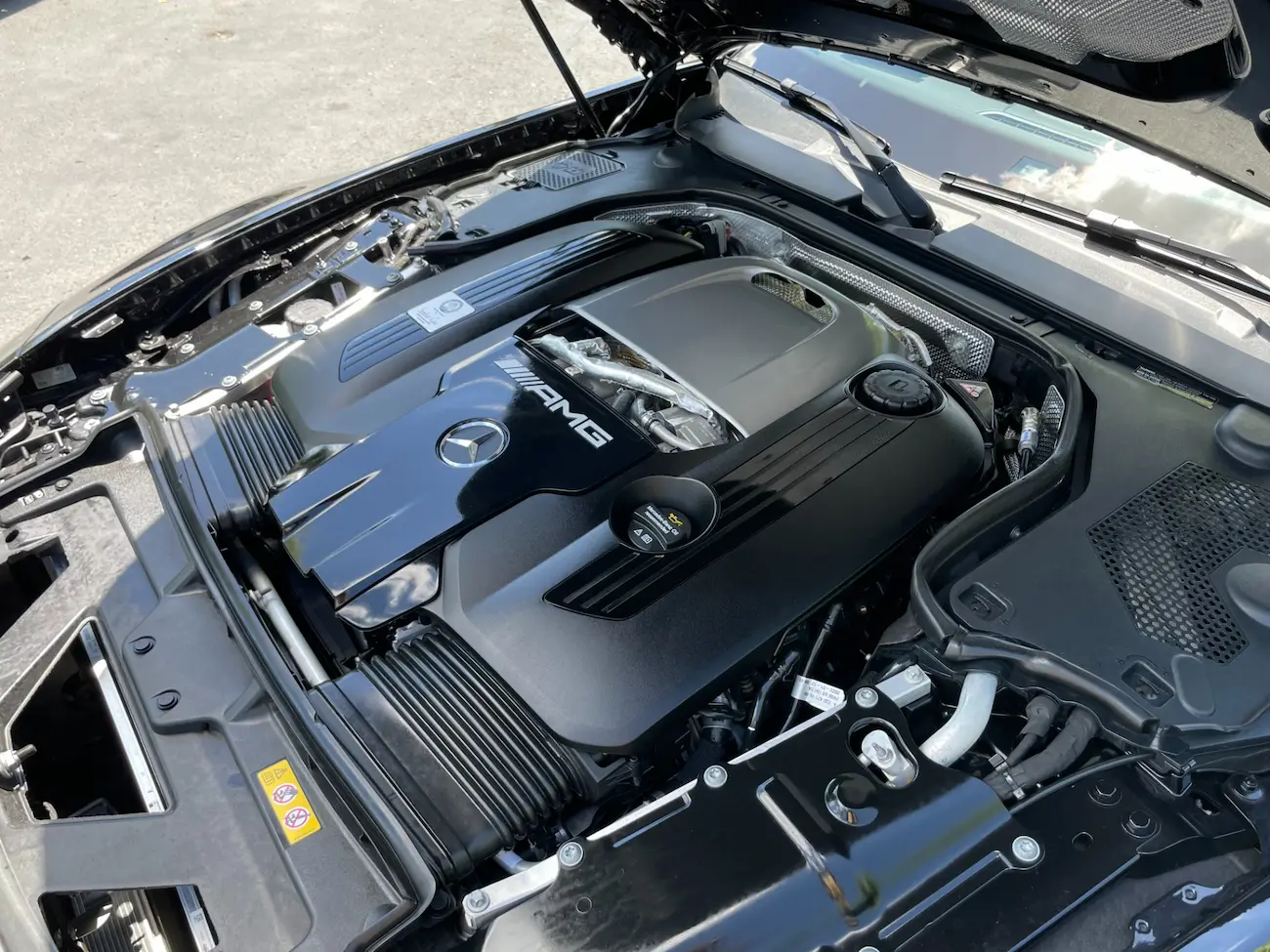 Close-up of the AMG 4.0L twin-turbo V8 engine in the 2022 Mercedes-AMG SL 63 Roadster.