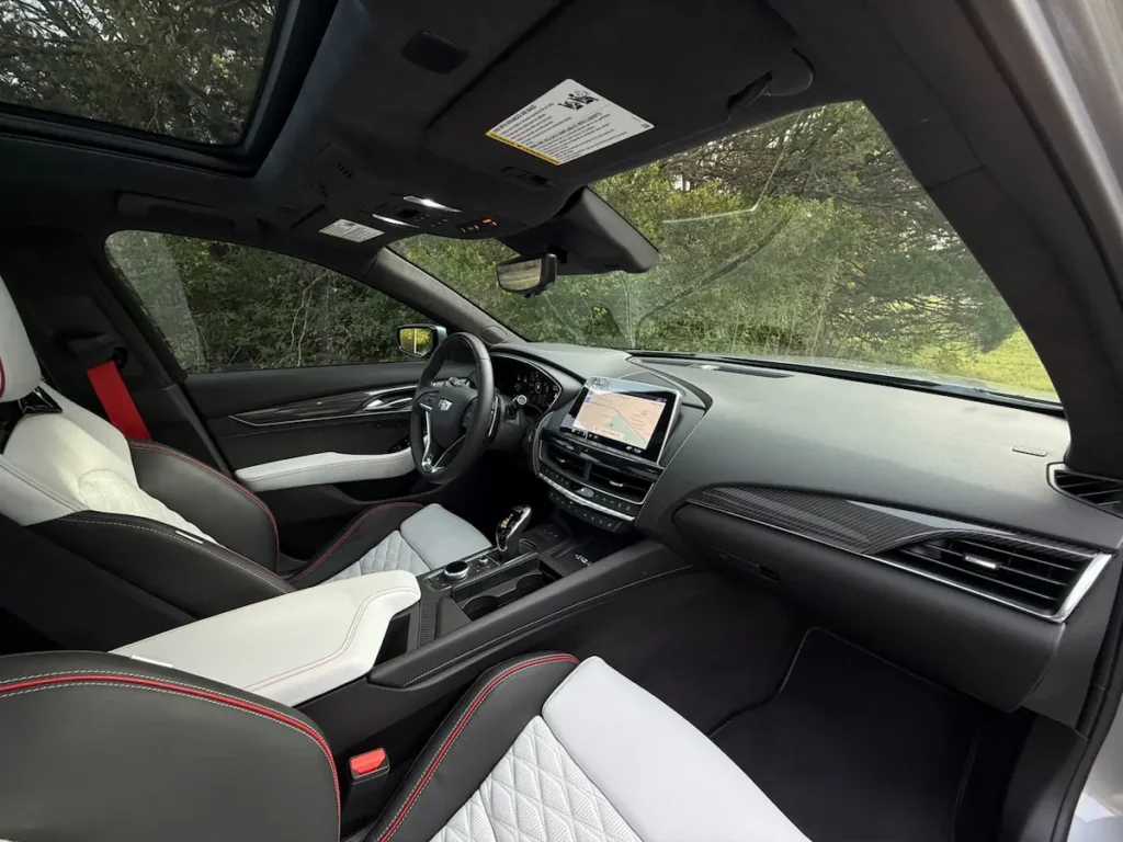 2024 Cadillac CT5-V Blackwing – front cabin view