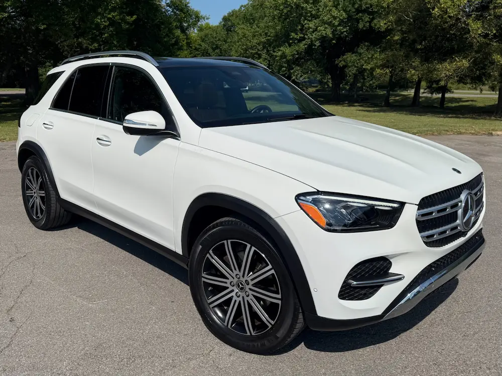 2024 Mercedes-Benz GLE 350 4MATIC in white featuring modern SUV design and LED headlights.