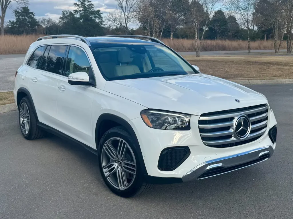 2024 Mercedes-Benz GLS 450 4MATIC front exterior view