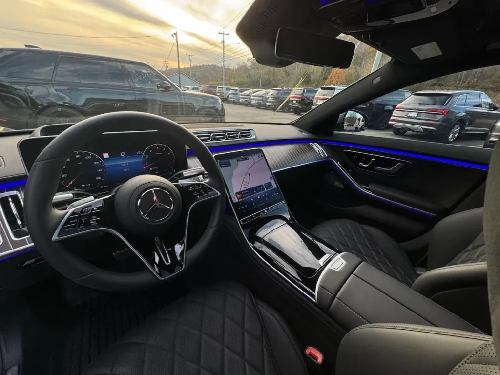 2024 Mercedes-Benz S 580 interior digital cockpit and luxury seating
