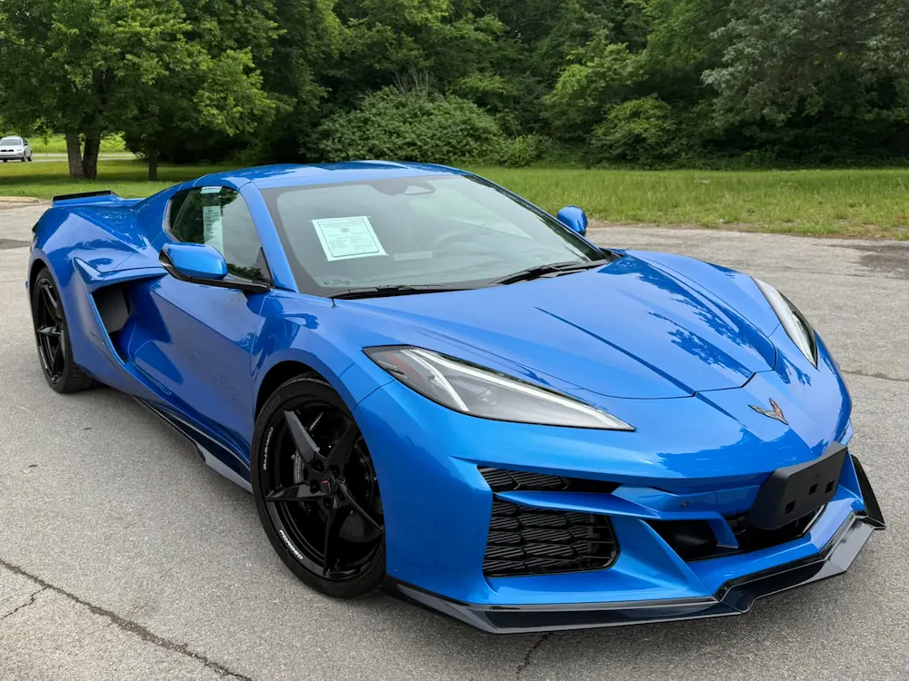 Pre-owned Chevrolet Corvette E-Ray hybrid performance coupe in blue