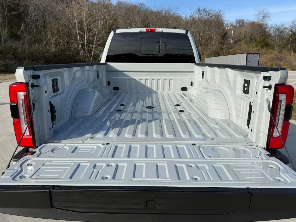 2026 Ford F-450 Super Duty truck bed open view